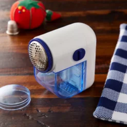 Budget 😉 Loops & Threads™ Lint Shaver ⌛ -Crafted Loops Sales Store 10395449 20