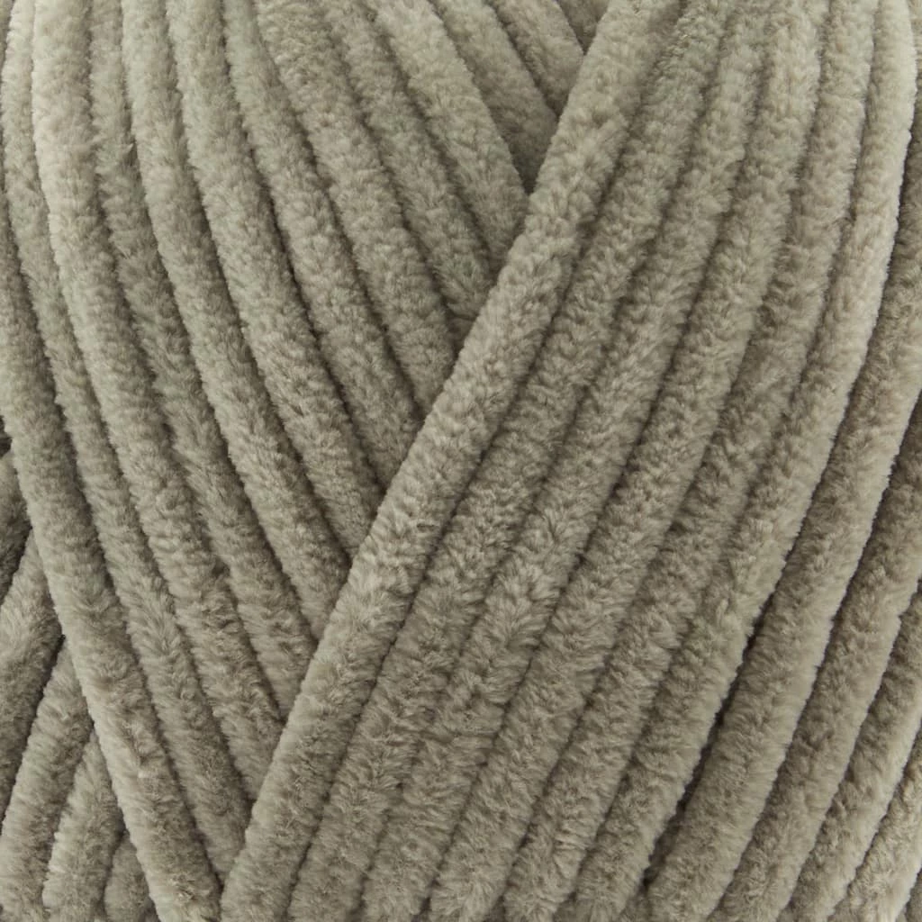 Flash Sale ⌛ Chenille Home Slim™ Solid Yarn by Loops & Threads® 🥰 4 Flash Sale ⌛ Chenille Home Slim™ Solid Yarn by Loops & Threads® 🥰 - Image 2